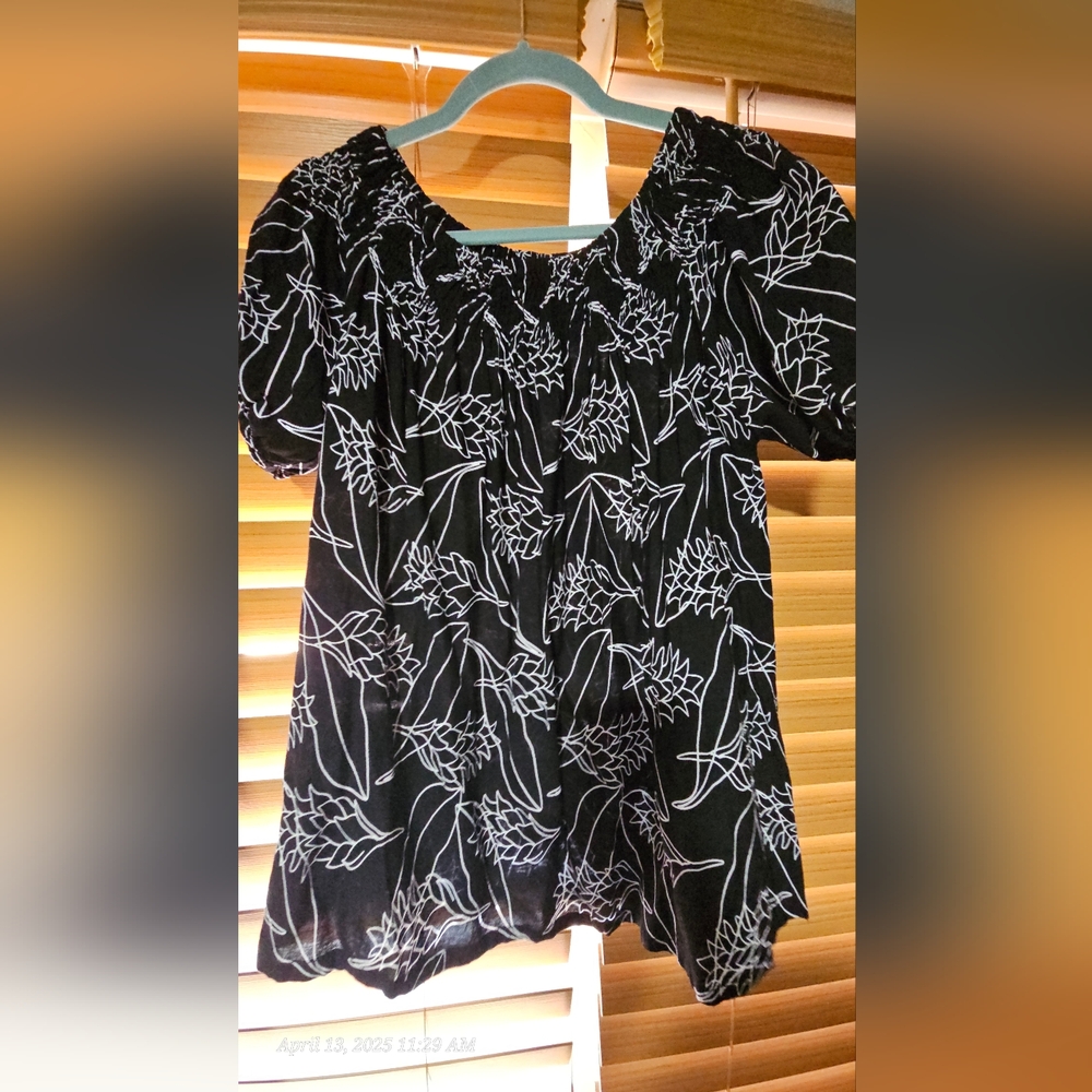 Hawaiian Print Top